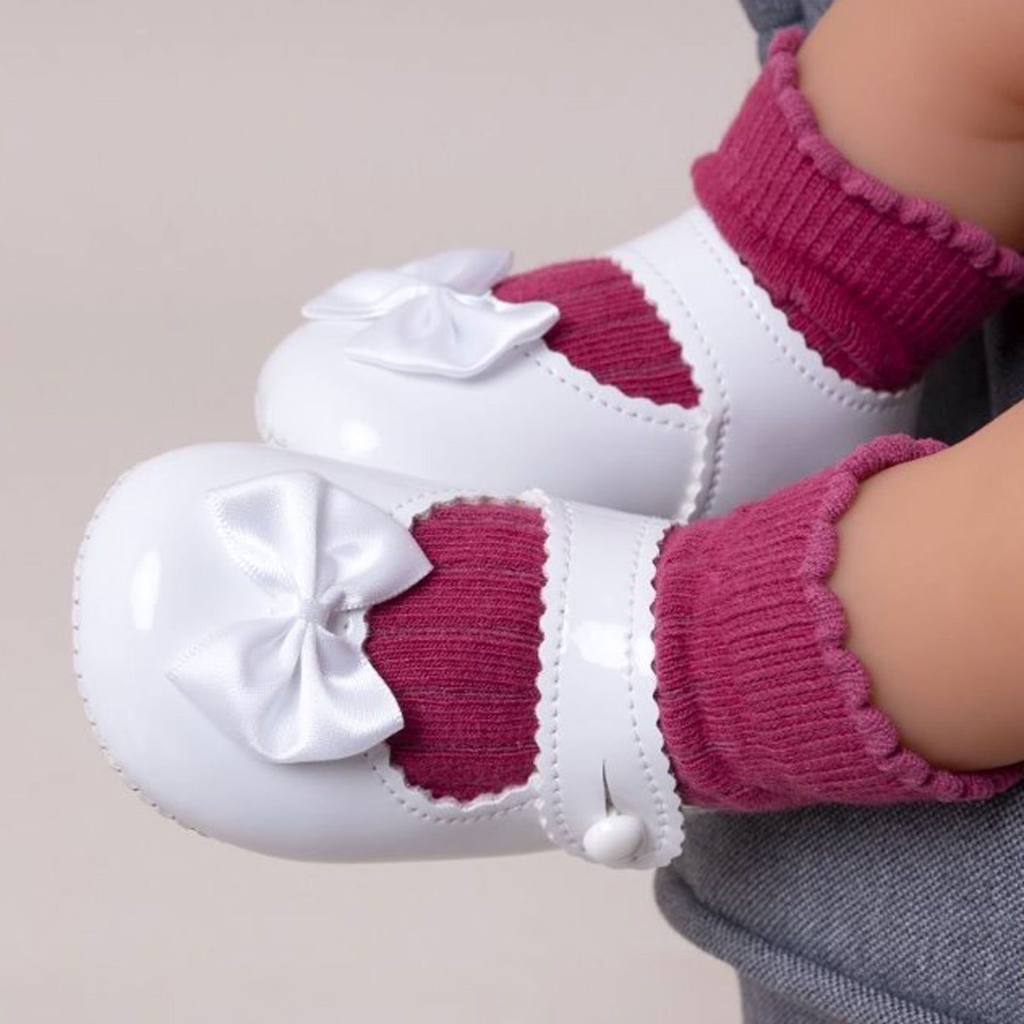 Baby Girl White Pram Shoes with White Bow and soft sole