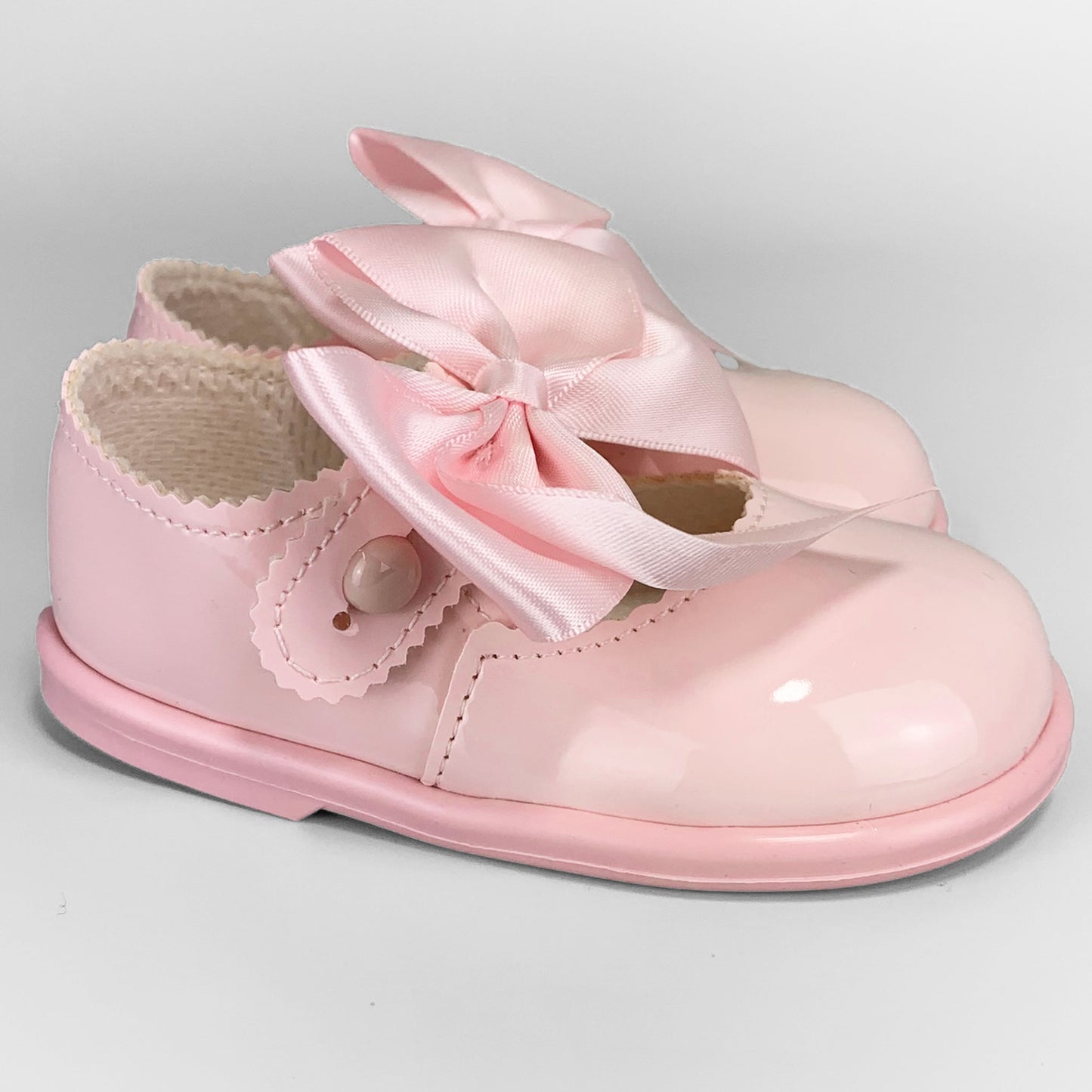 baby girls hard sole pink bow socks