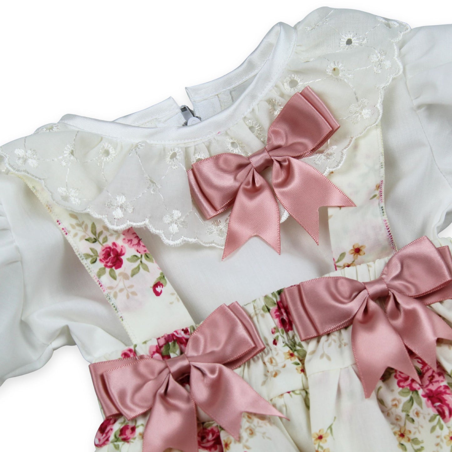 baby summer outfit with bows