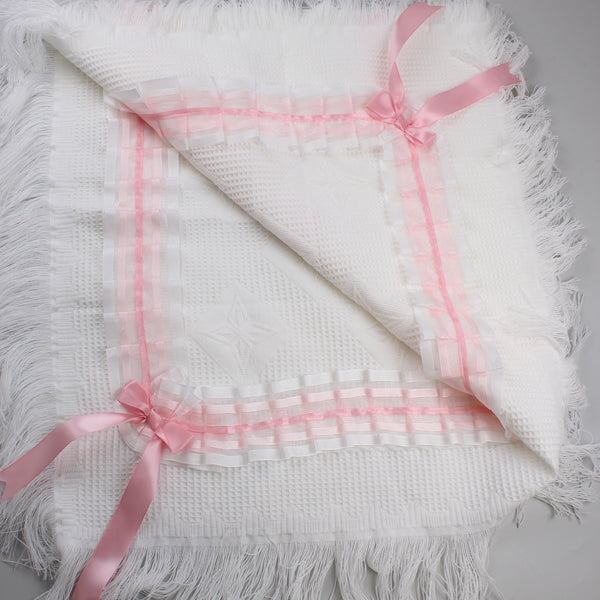 inside of white and pink deluxe shawl