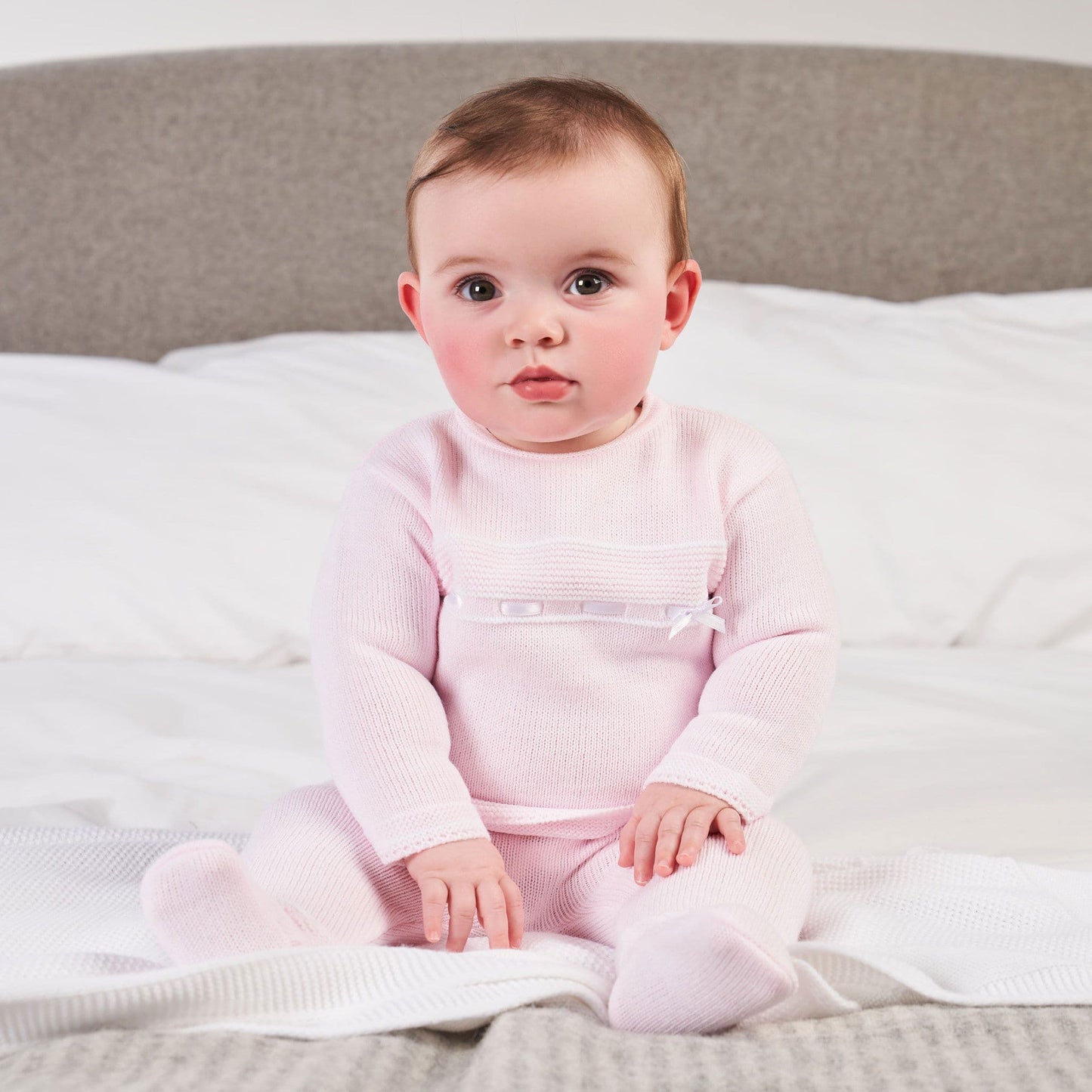 baby girls two piece knitted pink outfit