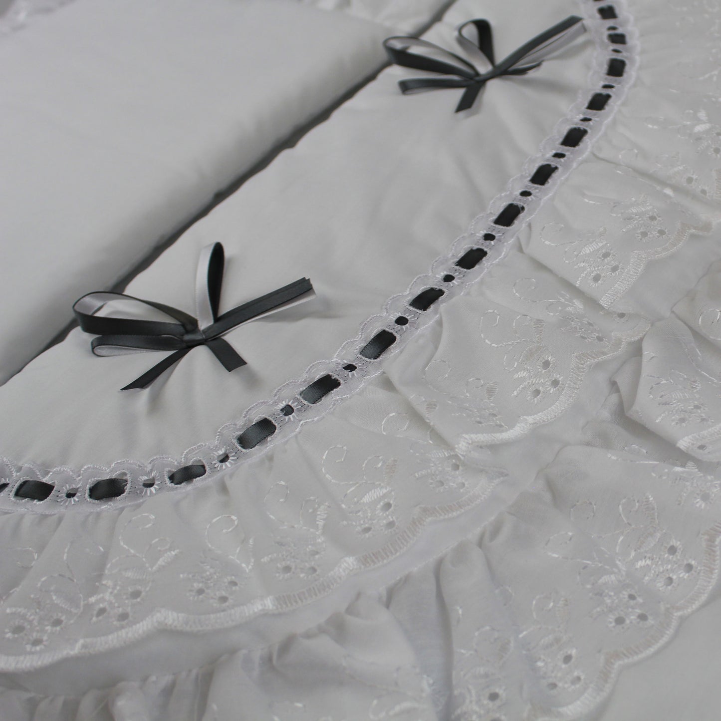 Pram Set - Pram Quilt and Pillow White/Charcoal