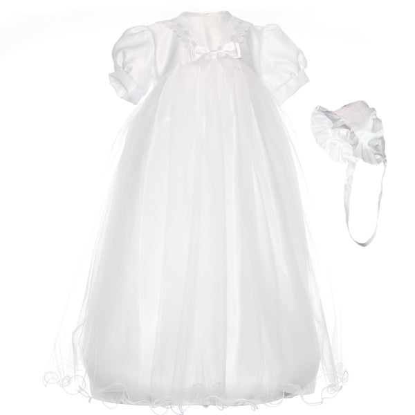baby girls  christening gown with bonnet traditional style