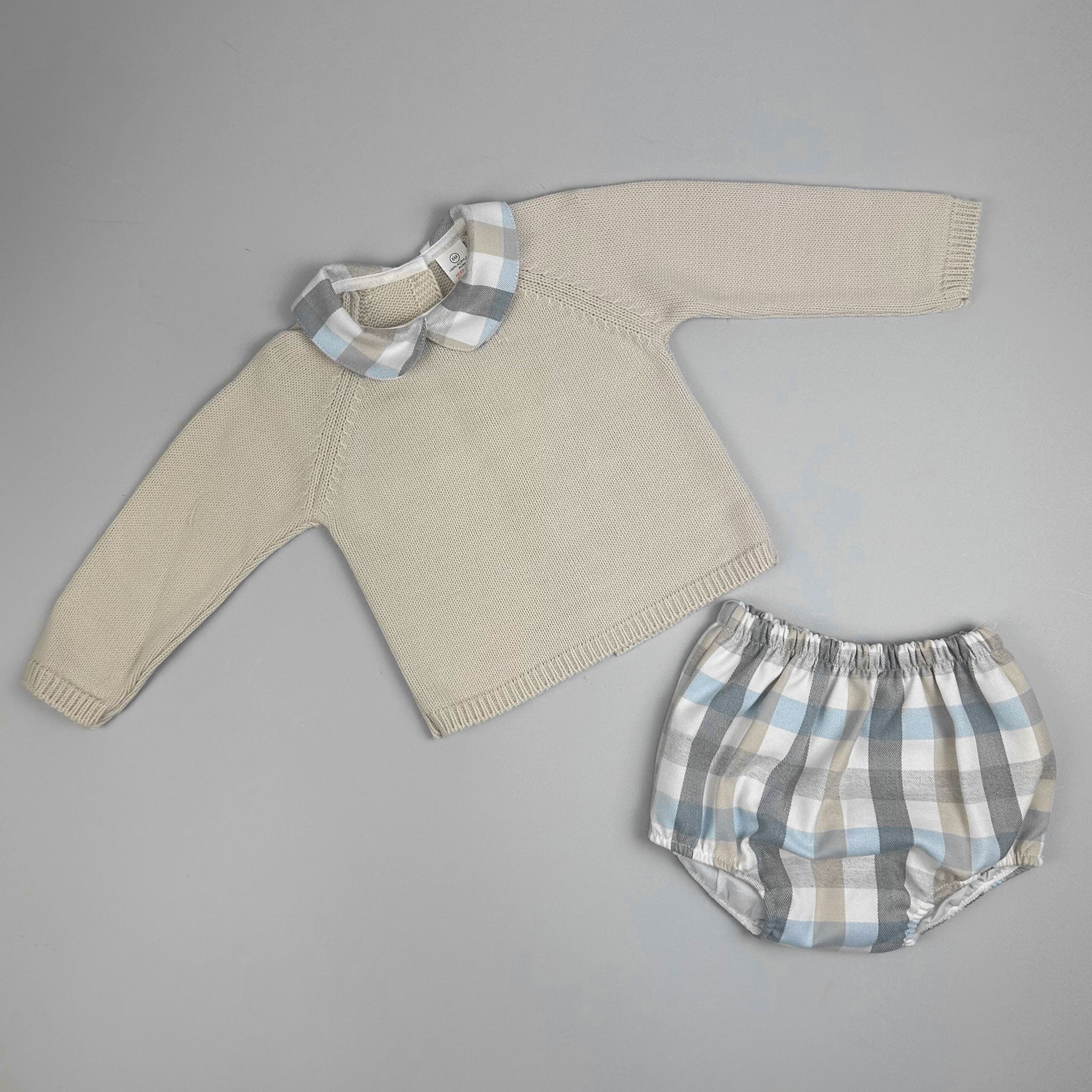 baby boys two piece knitted outfit