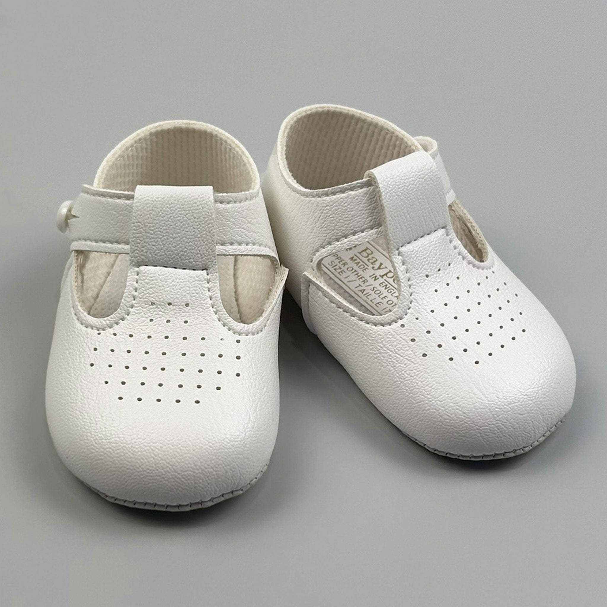 baby boys white pram shoes soft sole 
