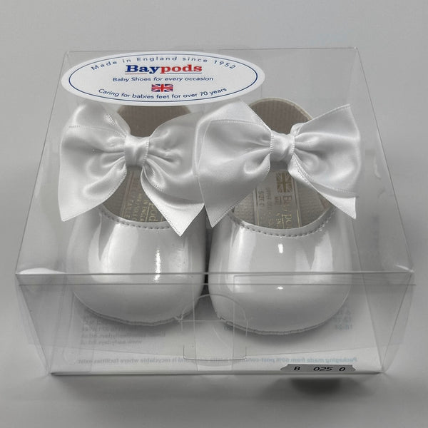 Baby Girl Shoes with Satin Ribbon Bow - White