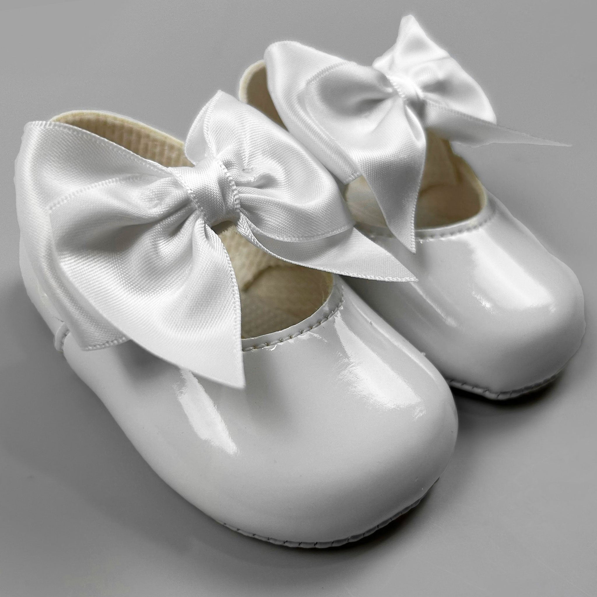 baby girls whiet bow soft sole shoes