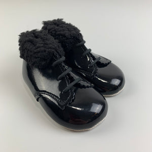 Baby Girls Patent Black Boots With Faux Fur