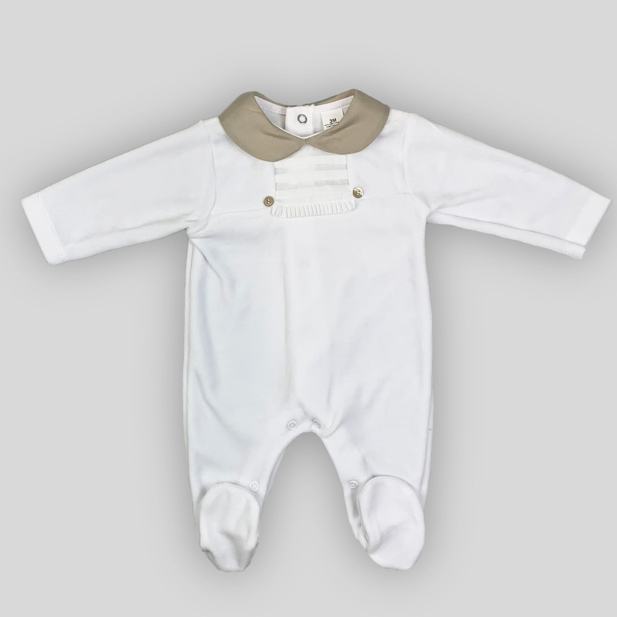 sleepsuit with beige collar