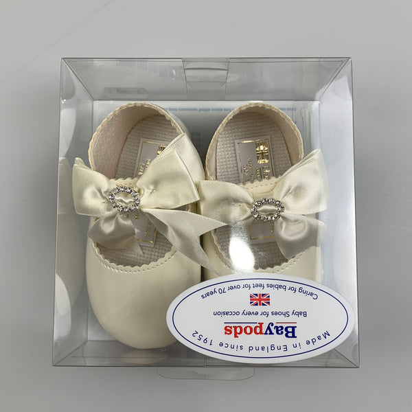 Crib Shoes - Cream with Satin Bow and Diamante