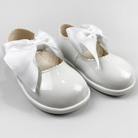 baby girls hard sole bow shoes white