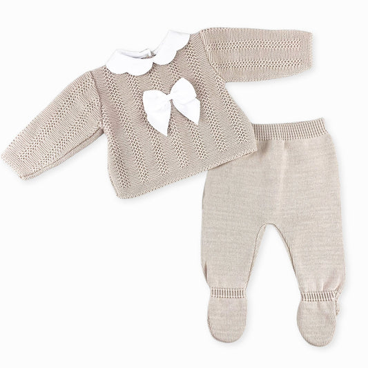 baby girls beige kniited  outfit