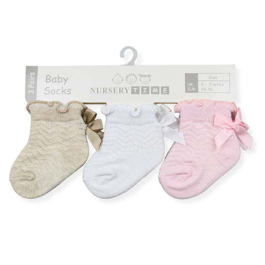 3 Pack Baby Girls Ankle Socks with Scalloped Edge & Bow – White, Beige & Pink – Nursery Time