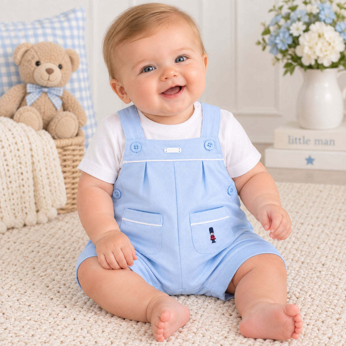 baby boy in blue amore baby se