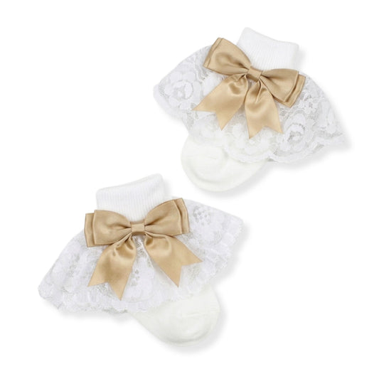 baby girl frlly ankle socks with beige bw in a spanish stye