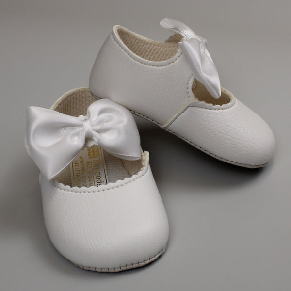 baby girls soft sole with satin ribon