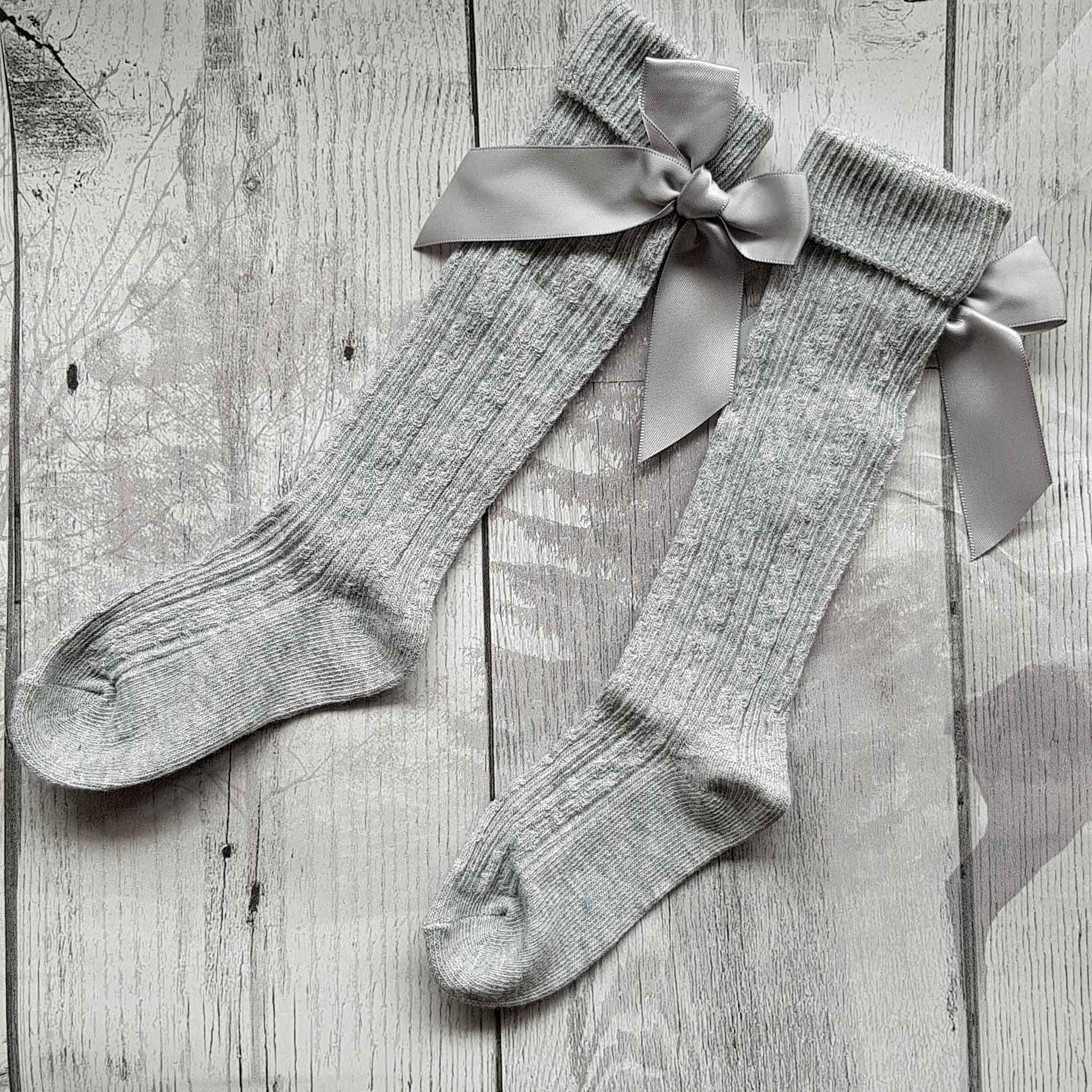 baby girl grey socks with bow