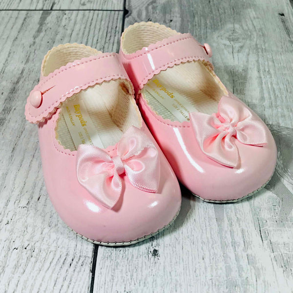 baby girl soft sole pram shoes with bow