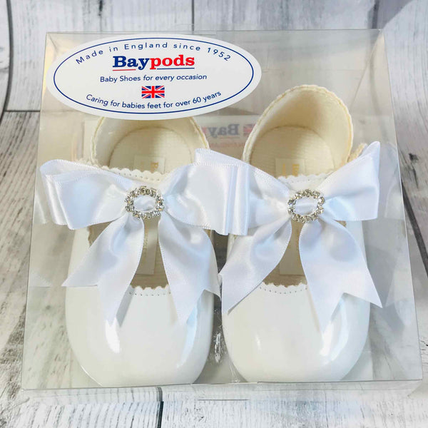 baby girls pram shoes white