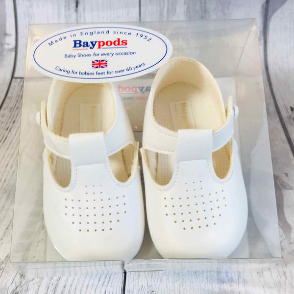 baby boys white crib shoes