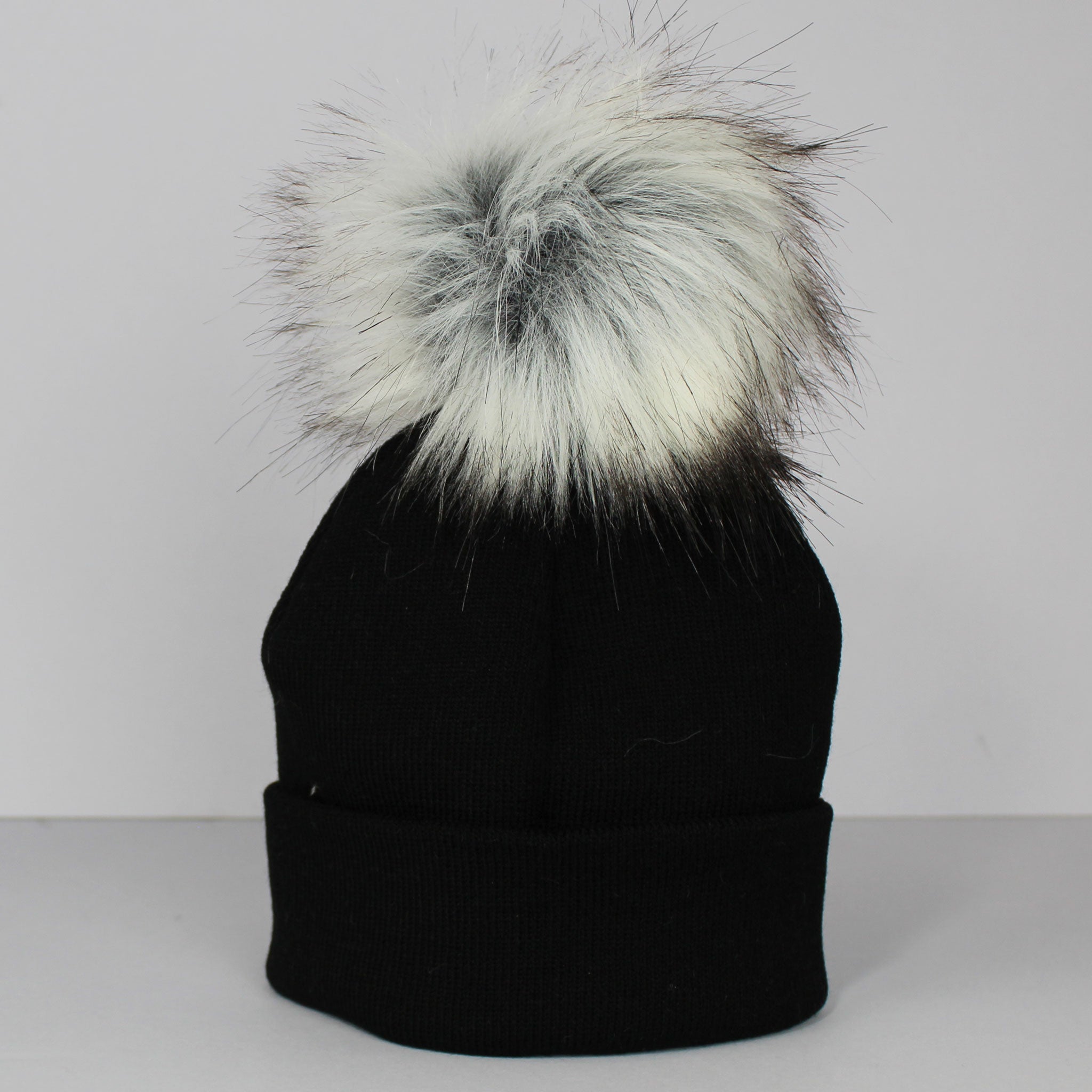 Black Pom Toddlers Hat - 2 to 6 years