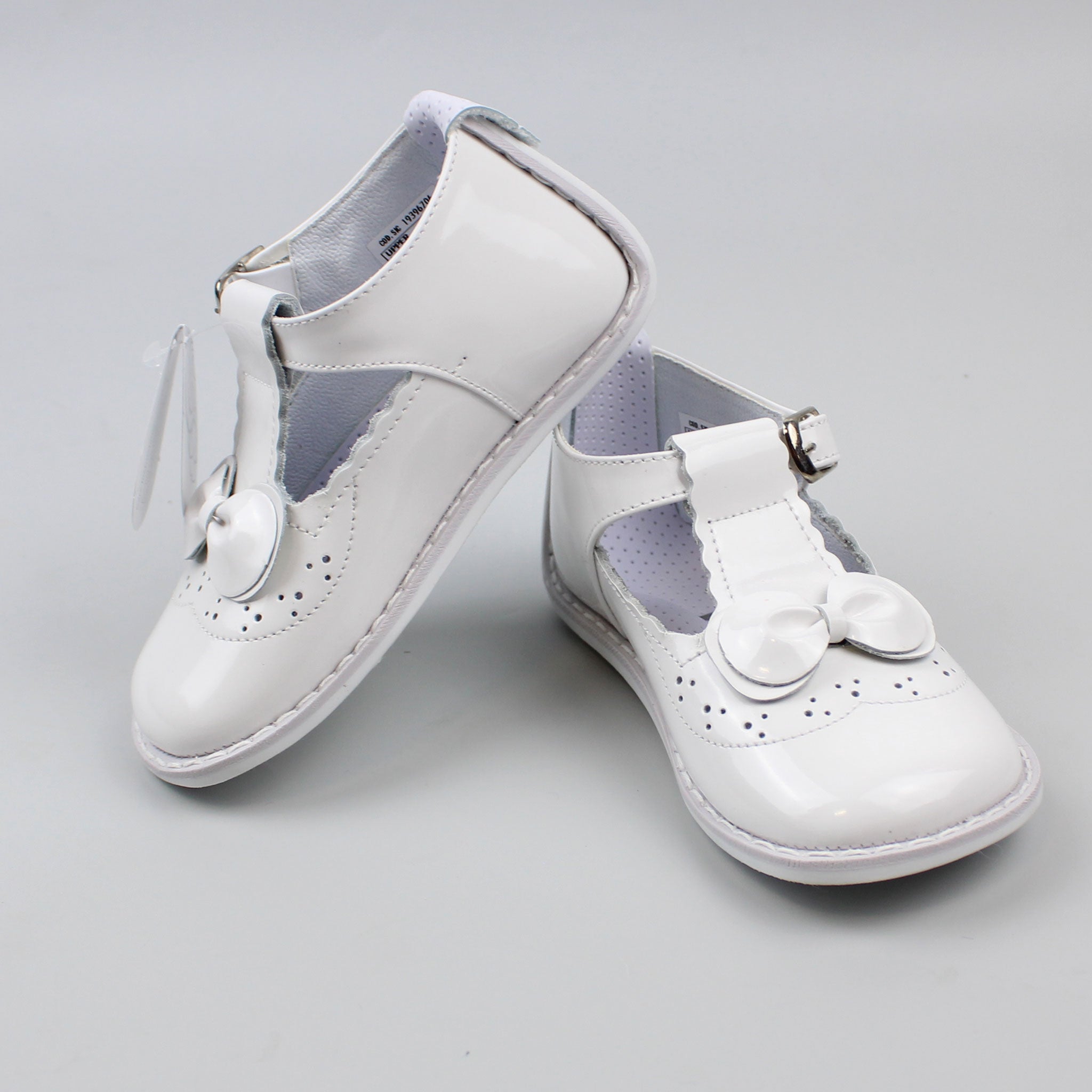 PEX's First Walker Shoes - White Patent T Bar – Lullaby Lane Baby Shop