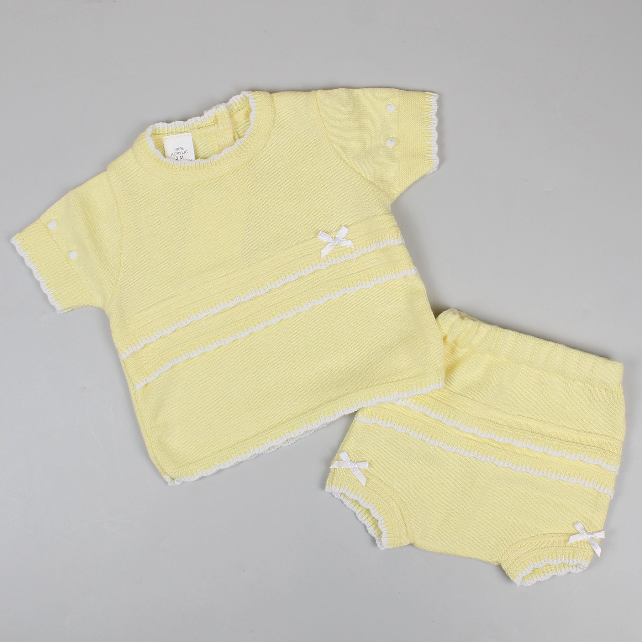 Lemon knitted baby summer outfit with bows