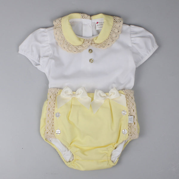 yellow and white with bows outfit