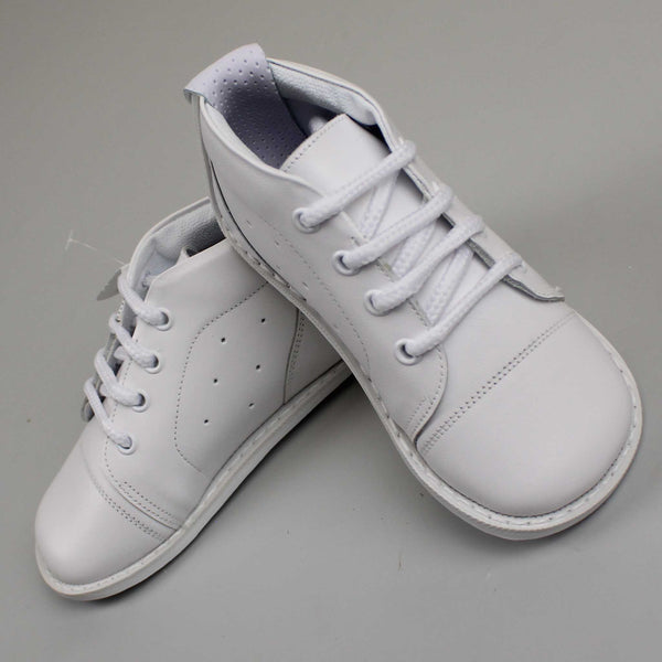 White hard sole laced baby boys shoes